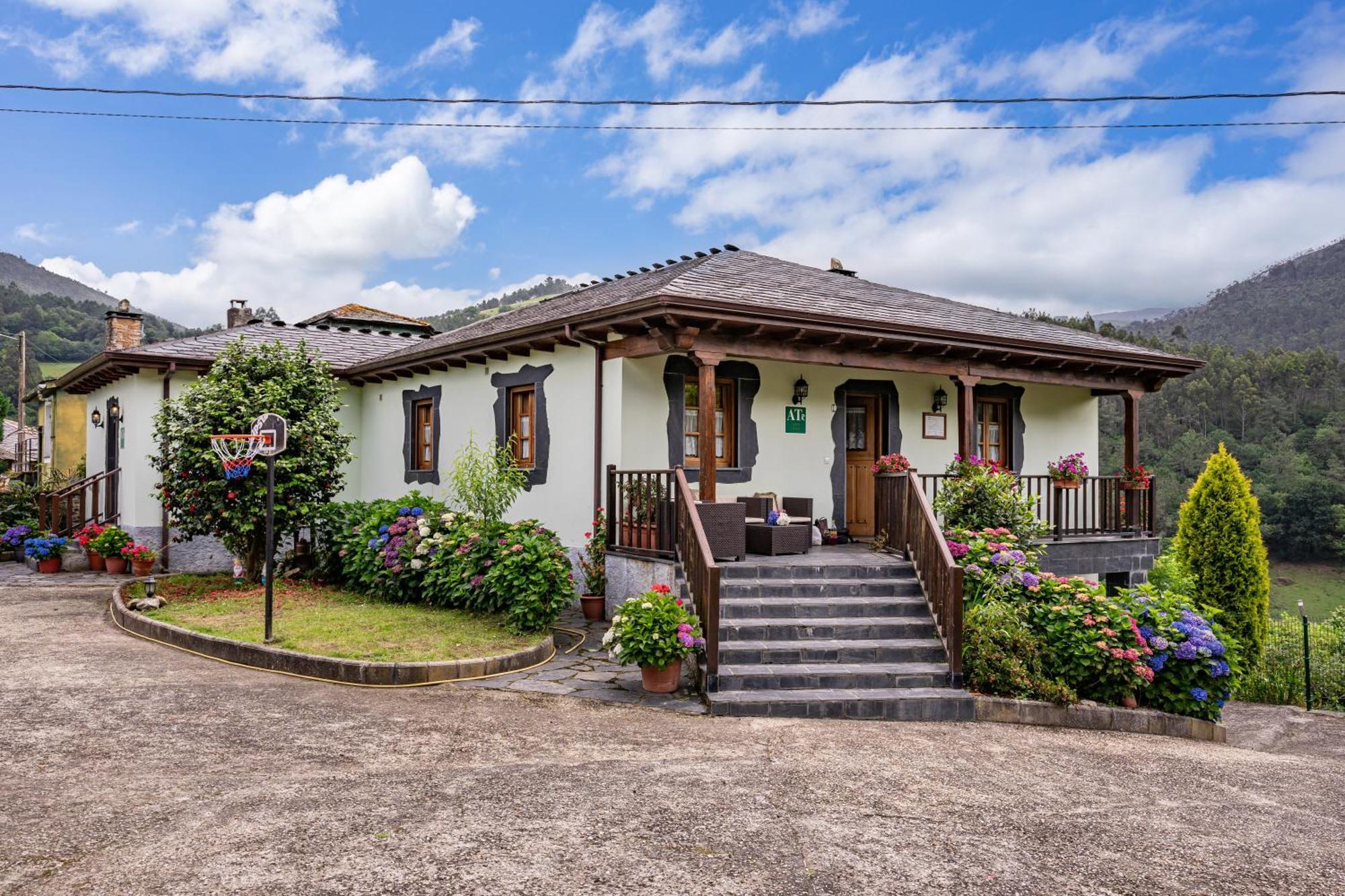 Maseda 1 Villa Villayon Exterior photo